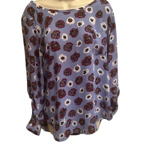 The Loft long-sleeve blouse with adjustable length. Size M. 100% Polyester.